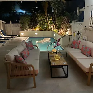 Nanpa, Luxury Family Three Bed Villa, St West Coast, Private Pool Holiday home